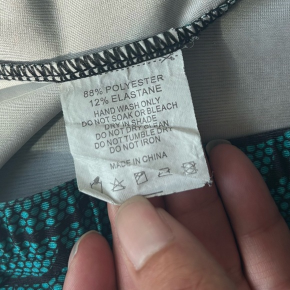 Mermaid Style Green Scale Pattern Leggings - Picture 10 of 12